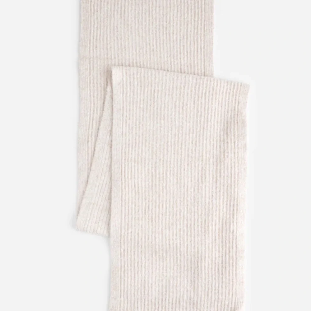 NWOT Madewell Cotton-Blend Scarf in Winter White - Picture 3 of 7